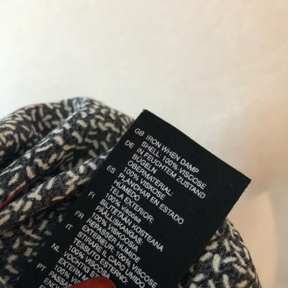 & Other Stories Black and Red Button Down Shirt - Picture 5 of 5